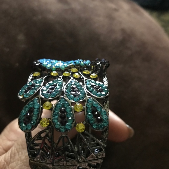 JTV Peacock Bracelet w/stunning Gems - Picture 2 of 6
